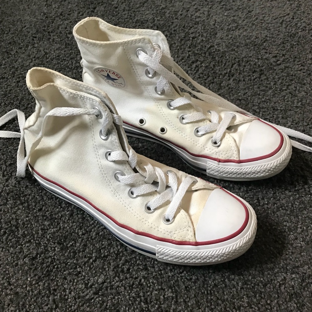Women’s 6 white high top converse